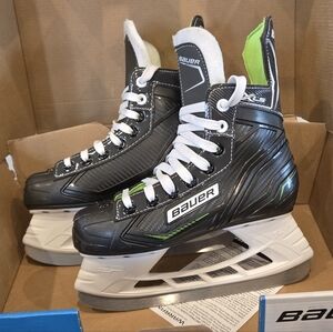 Youth Bauer Hockey Skates Size 2